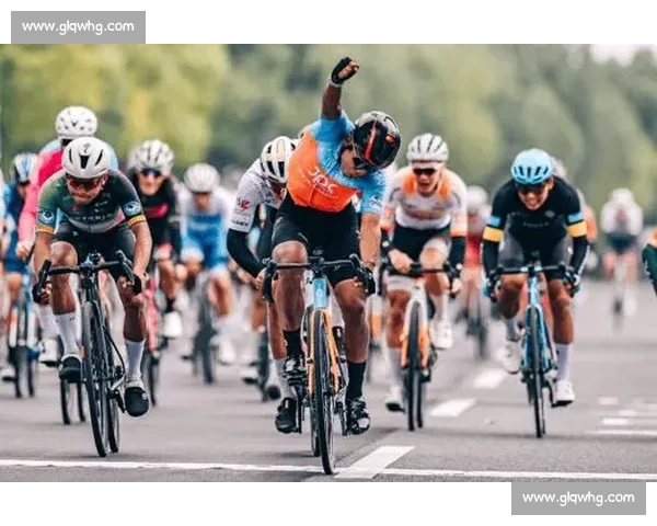 2025 环漳河自行车赛落幕:千名骑手竞逐,文体旅融合谱新篇 2025 环漳河自行车赛落幕:千名骑手竞逐,文体旅融合谱新篇